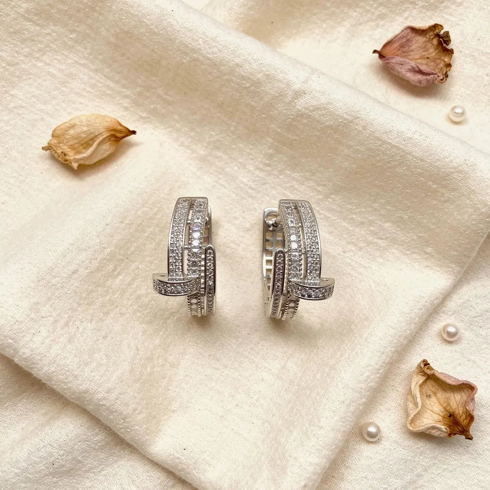 Pavé Curved Hoops