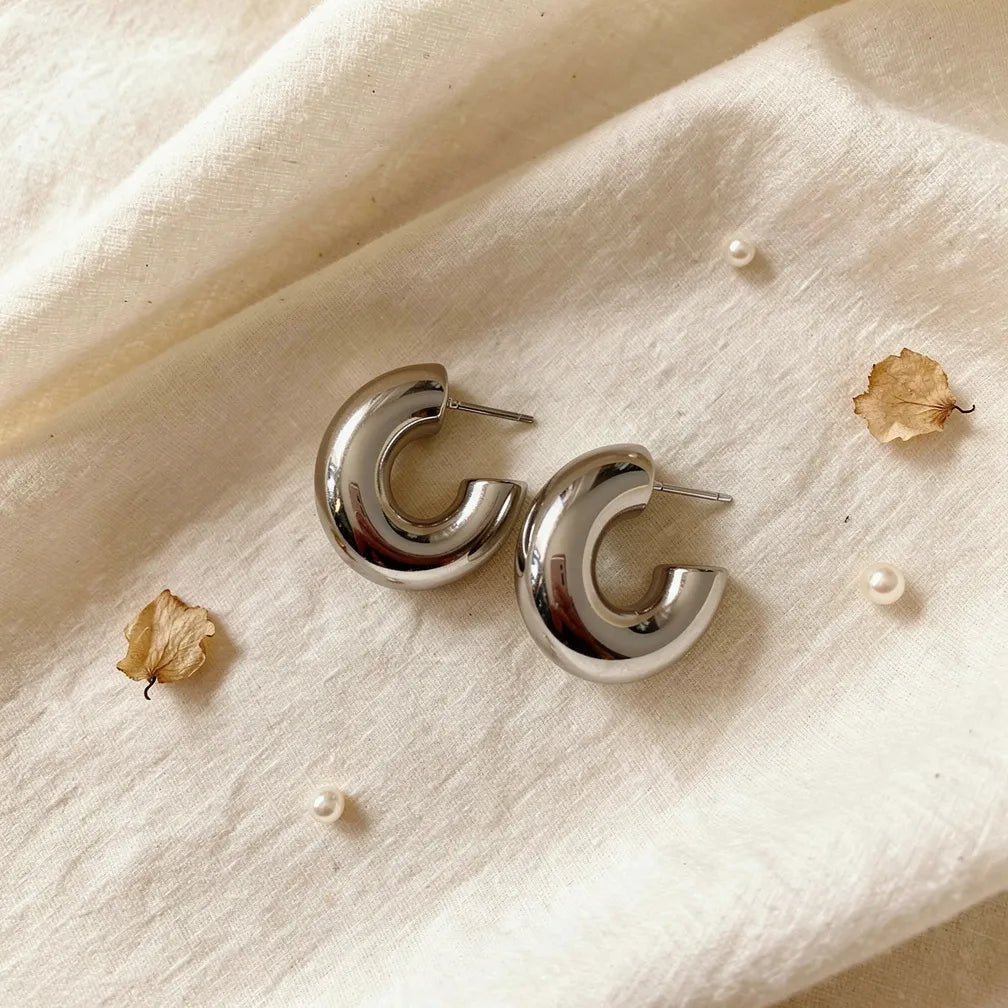 Sculpted Semi Hoops