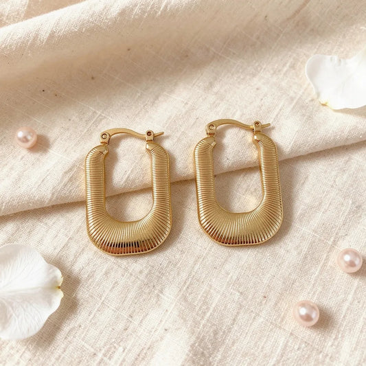 Sculpted Gold U-Hoops