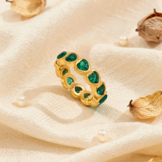 Heart Motif Gold Band Ring